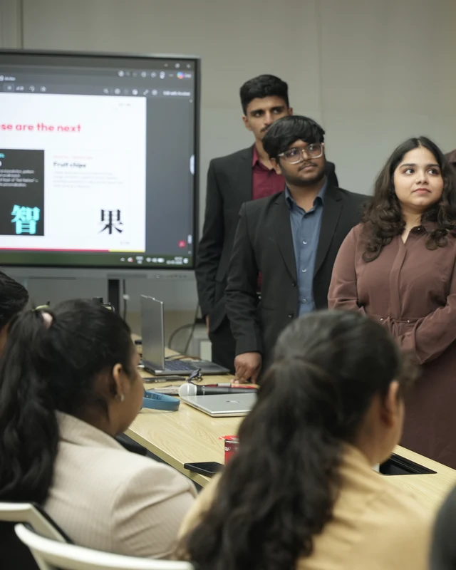 Students receiving feedback during an IVB classroom session